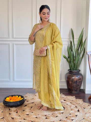 Elegant Lehriya Printed Viscose Embroidered Kurta Set For Women