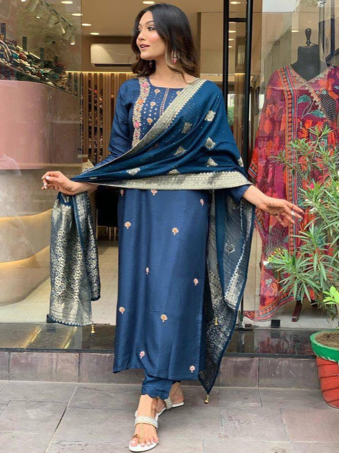 New Traditional Viscose Reyon Kurta Set For Women
