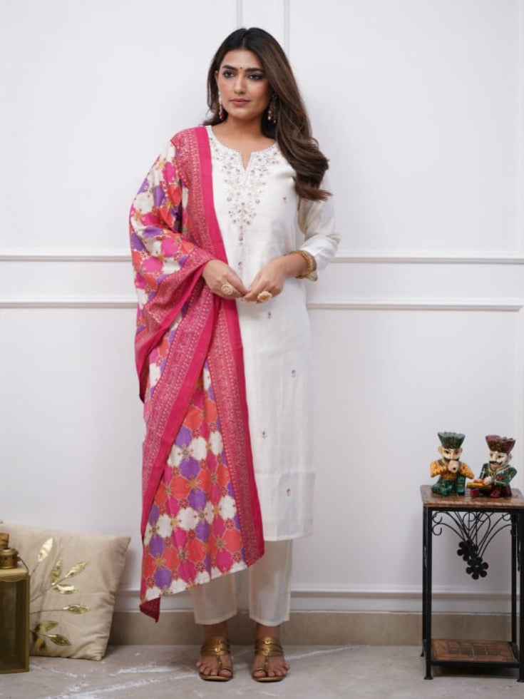 Exclusive Heavy Viscose Chanderi Embroidered Kurta Set For Women