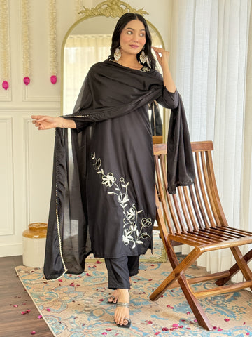 Black Embroidered Viscose Rayon Kurta Set with Chinon Dupatta