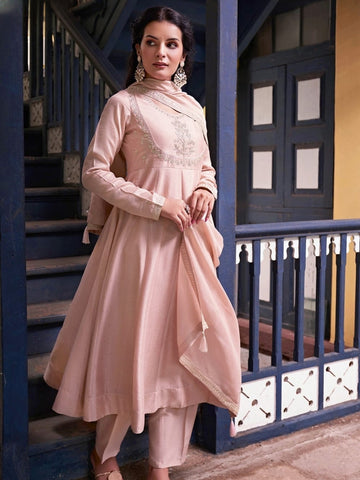 New Arrival Pink Color Heavy Vichitra Silk Kurta Set For Women's