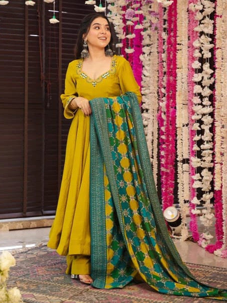 Women's PV Chanderi Embroidered Kurta Set with Printed Dupatta