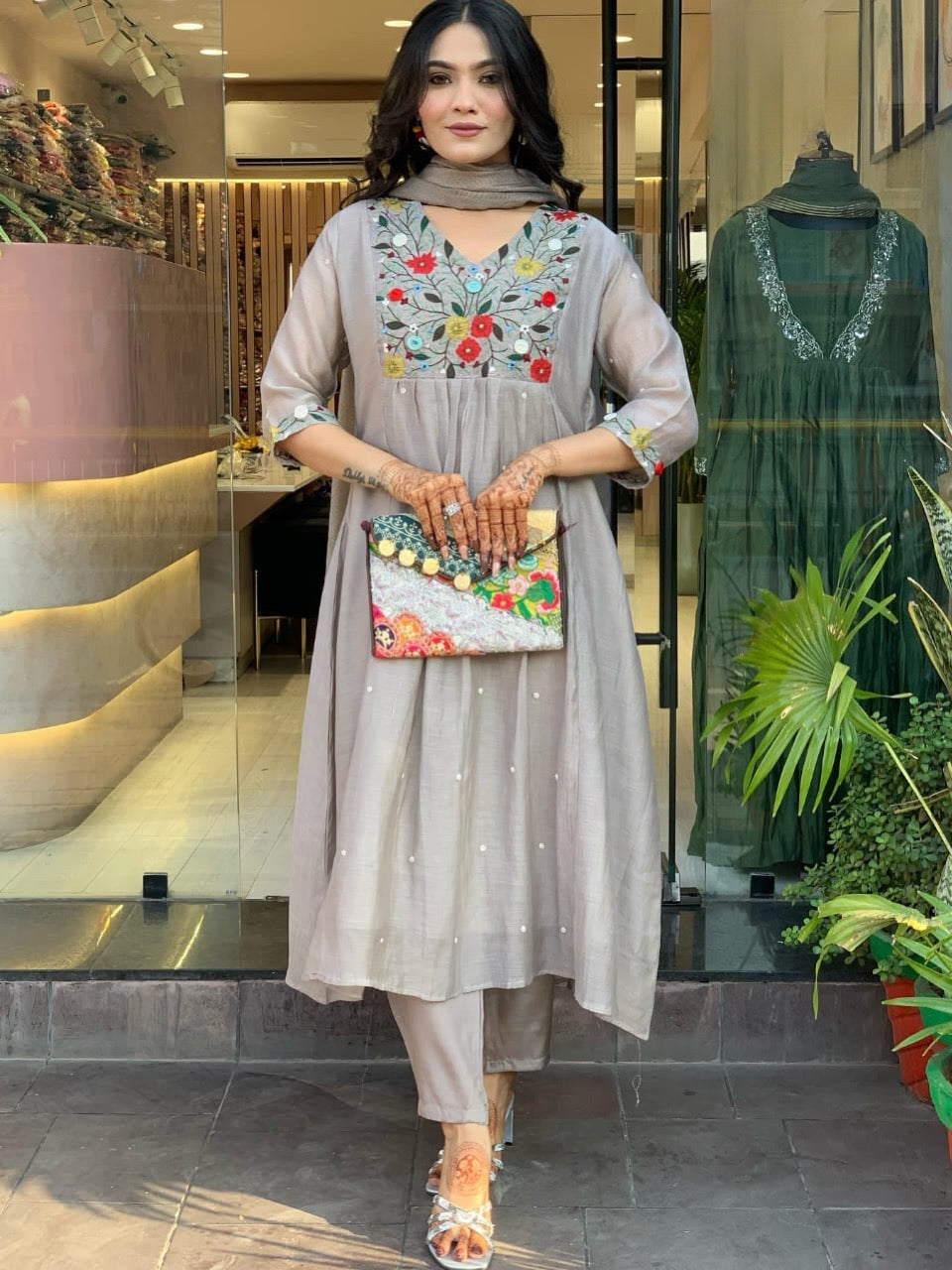 Heavy Viscose Chinon Embroidered Kurta Set with Bhagalpuri Dupatta For Women's