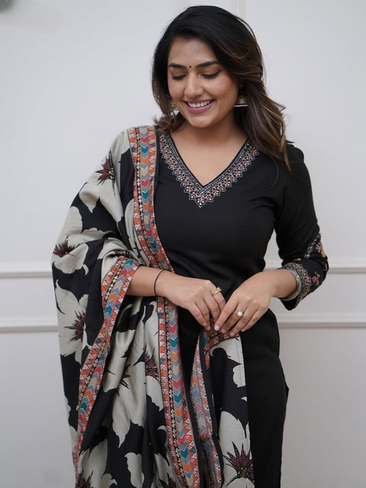 Black Viscose Silk Embroidered Kurta Set For Women