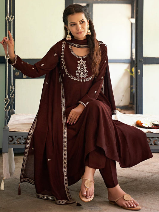 New Arrival Mehrun Color Heavy Vichitra Silk Kurta Set For Women's
