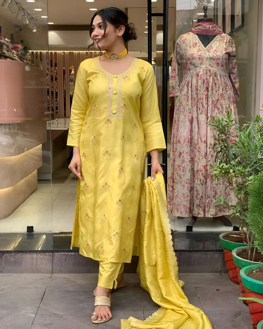 Yellow Radiance Jacquard Kurta Set For Women