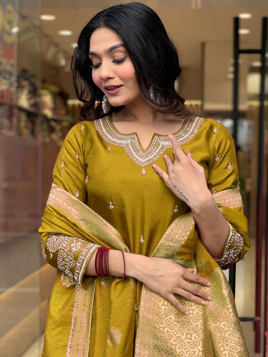 Mehandi Green Roman Silk Embroidered Kurta Set with Jacquard Dupatta – Women's Ethnic Wear