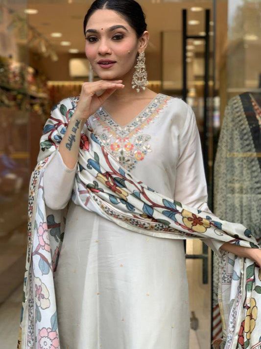 Viscose Chanderi Embroidered Kurta Set with Lagdi Satin Dupatta – Women's Ethnic Wear