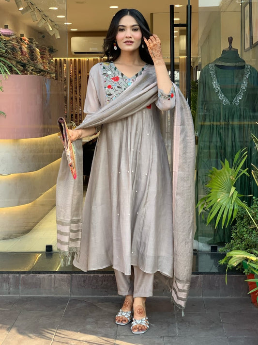 Heavy Viscose Chinon Embroidered Kurta Set with Bhagalpuri Dupatta For Women's