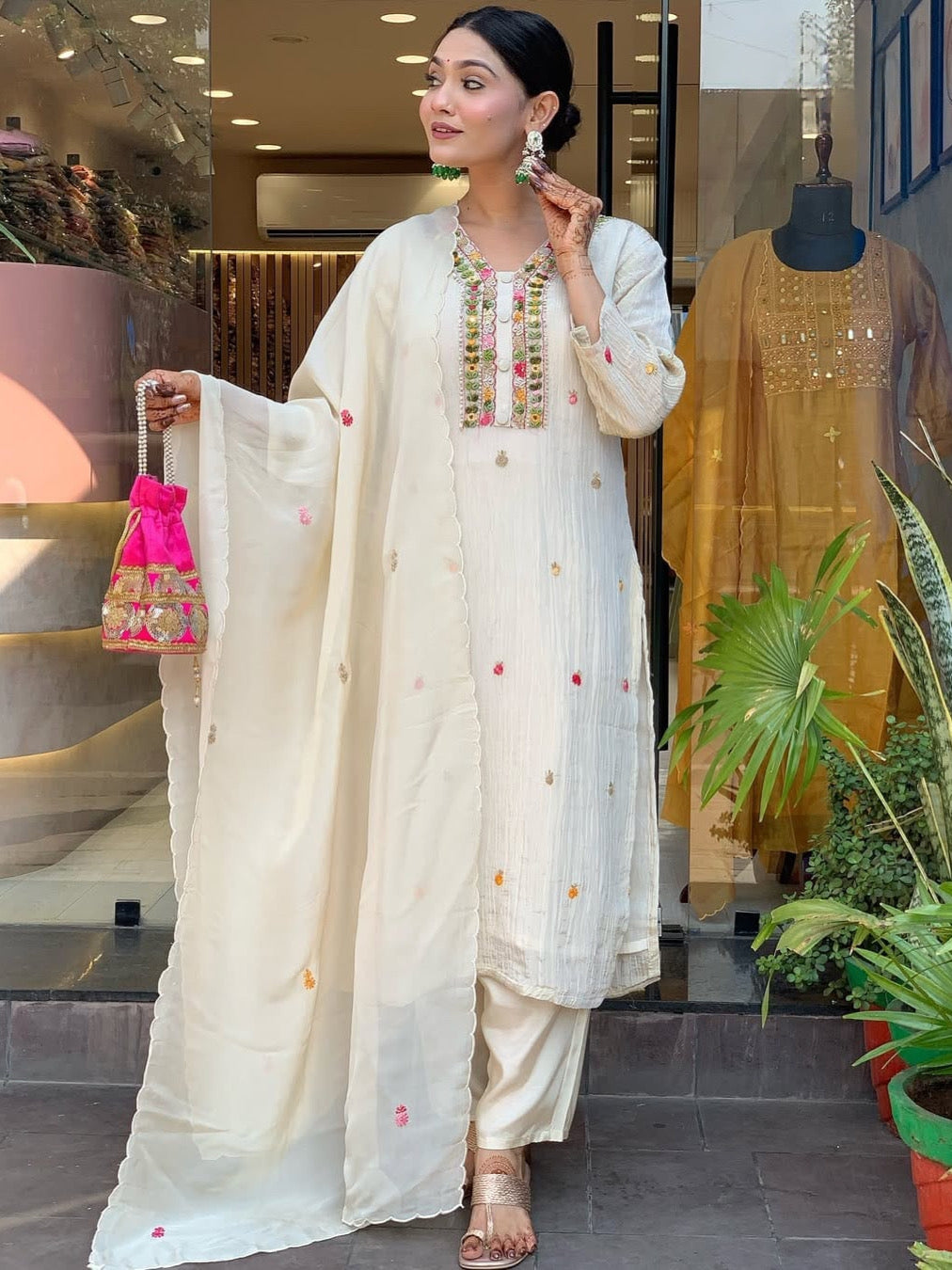 White Chinon Embroidered Kurta Set with Dupatta Festive Designer Kurta for Women's